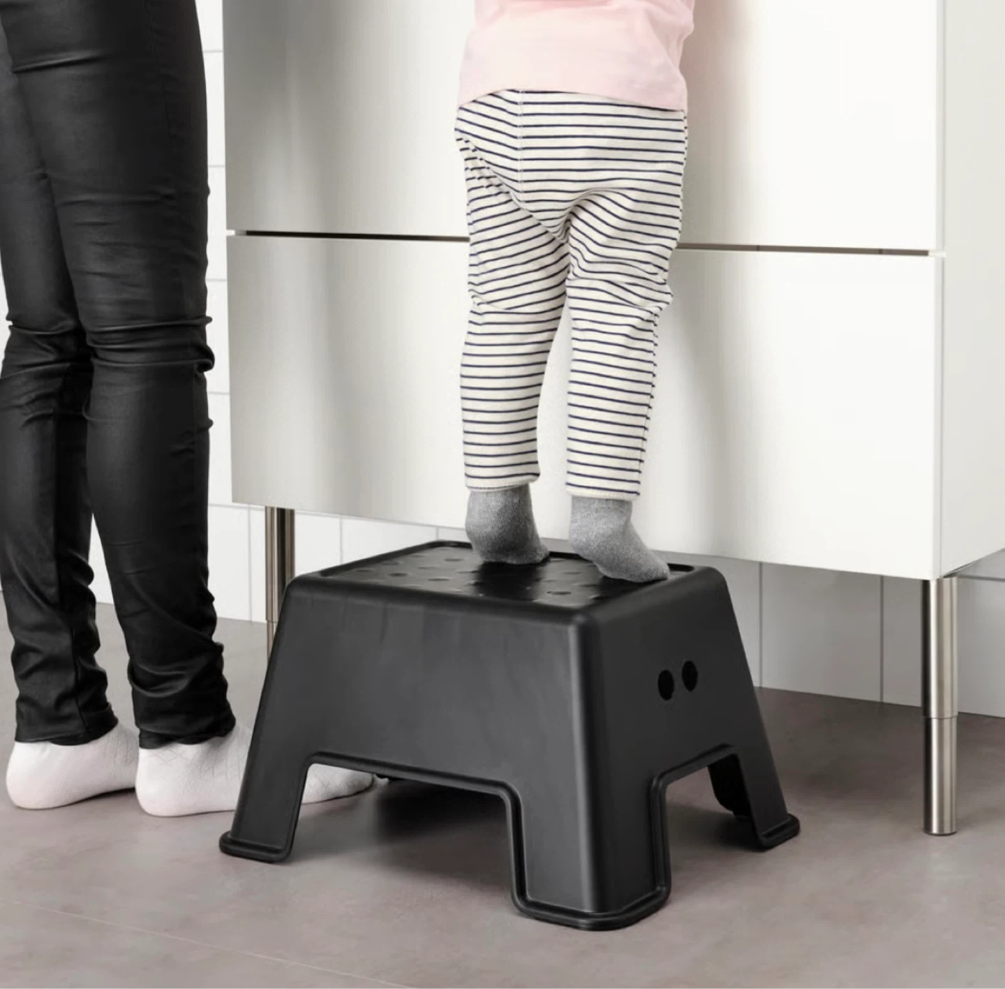 IKEA Black Step Stool – Excellent Condition - photo 2