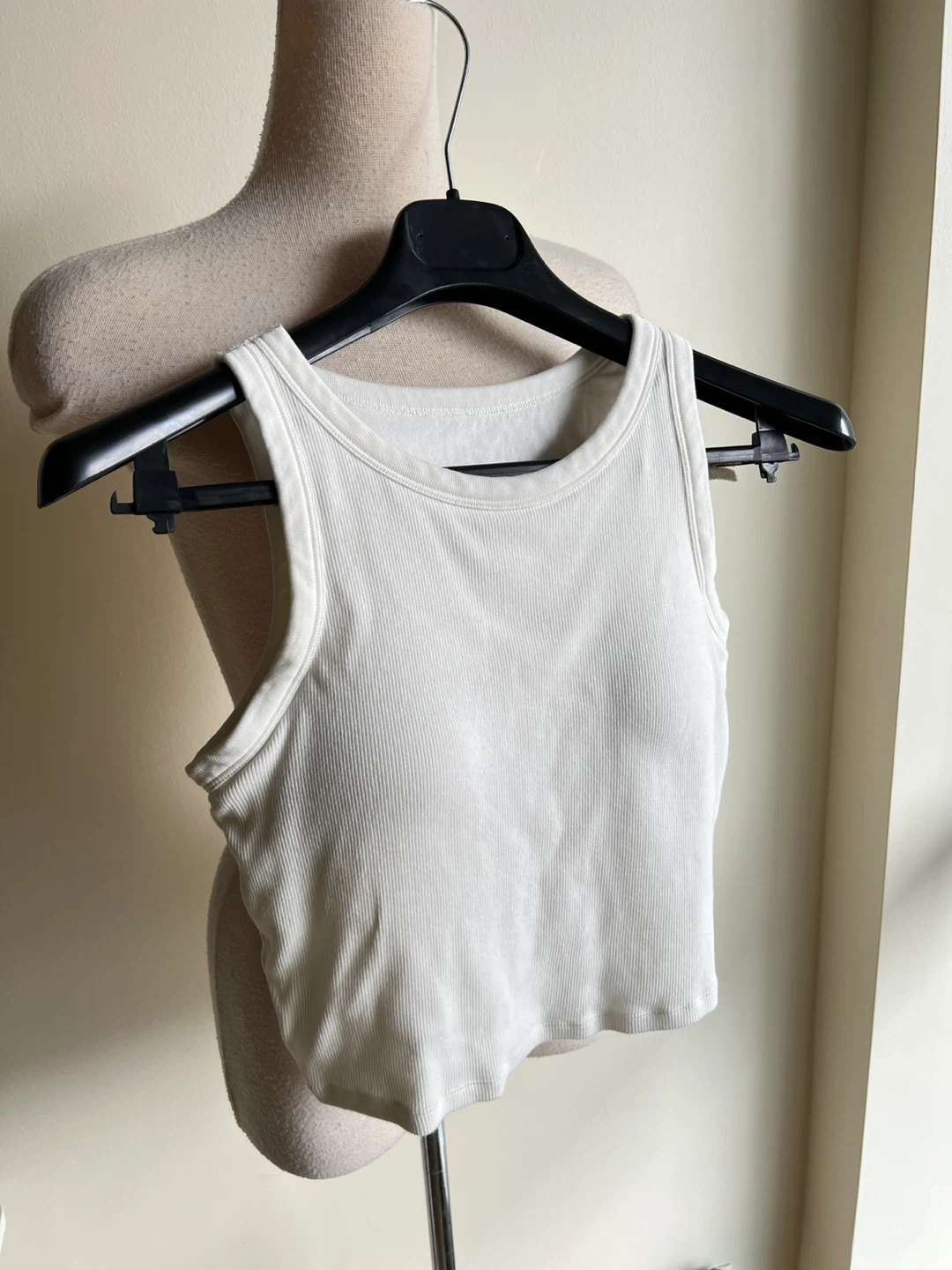 UNIQLO Ribbed Tank Top - White