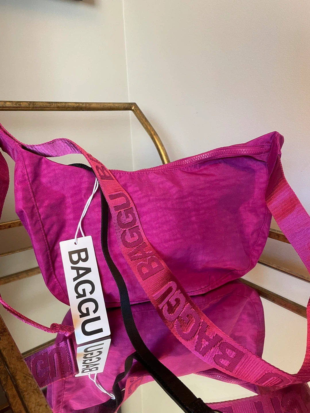 BAGGU Med Crescent Bag Fuchsia NEW with tags - photo 2