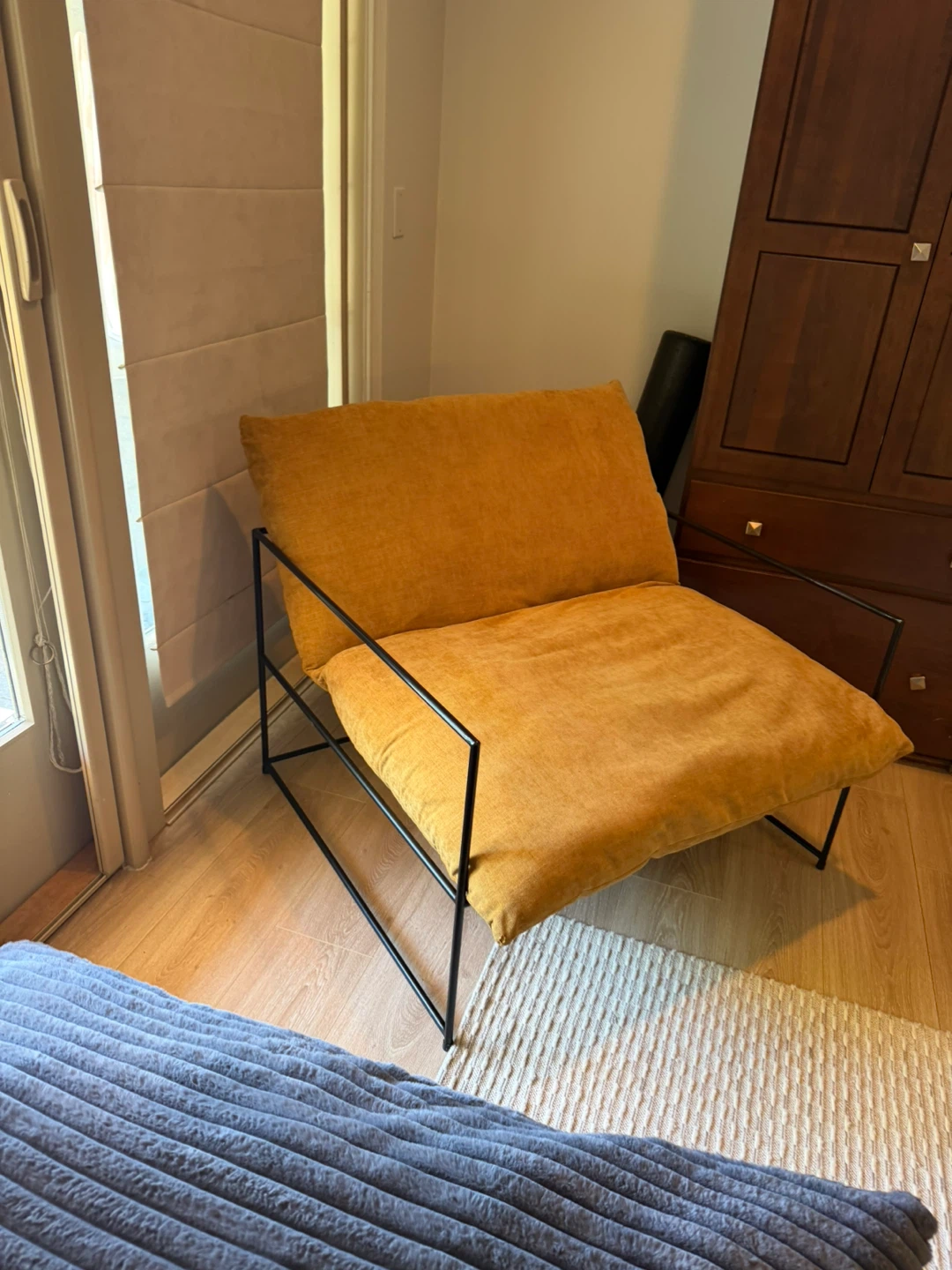 Mustard lounge chair