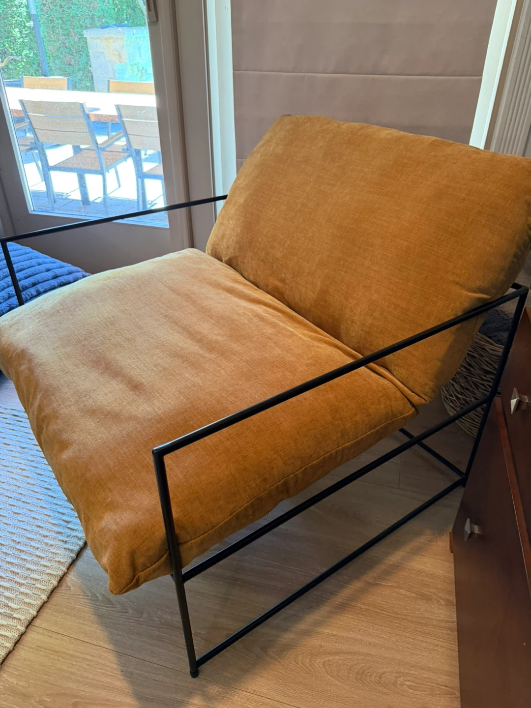 Mustard lounge chair - photo 2