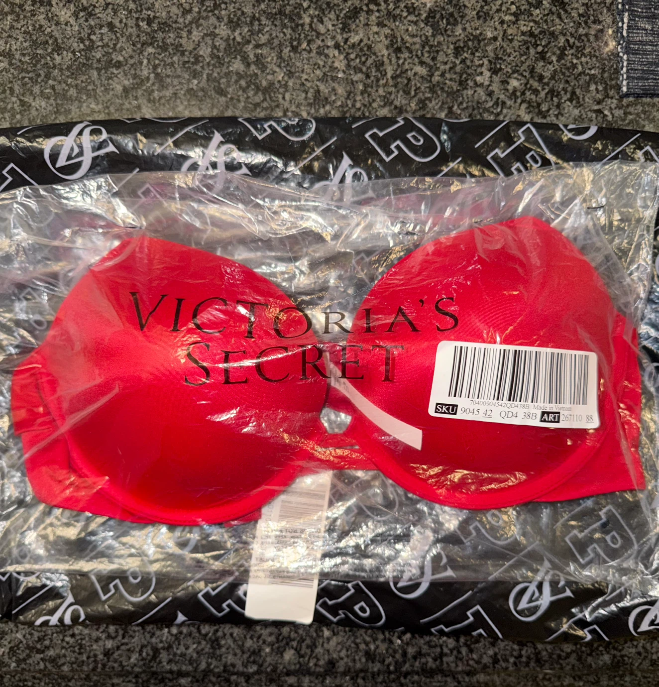 New Victoria's Secret Red Push-Up Bra