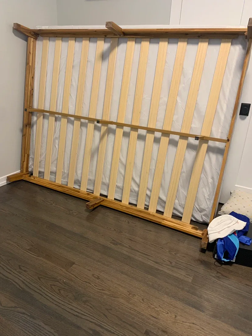 Queen Wooden Bed Frame with Slats and matress