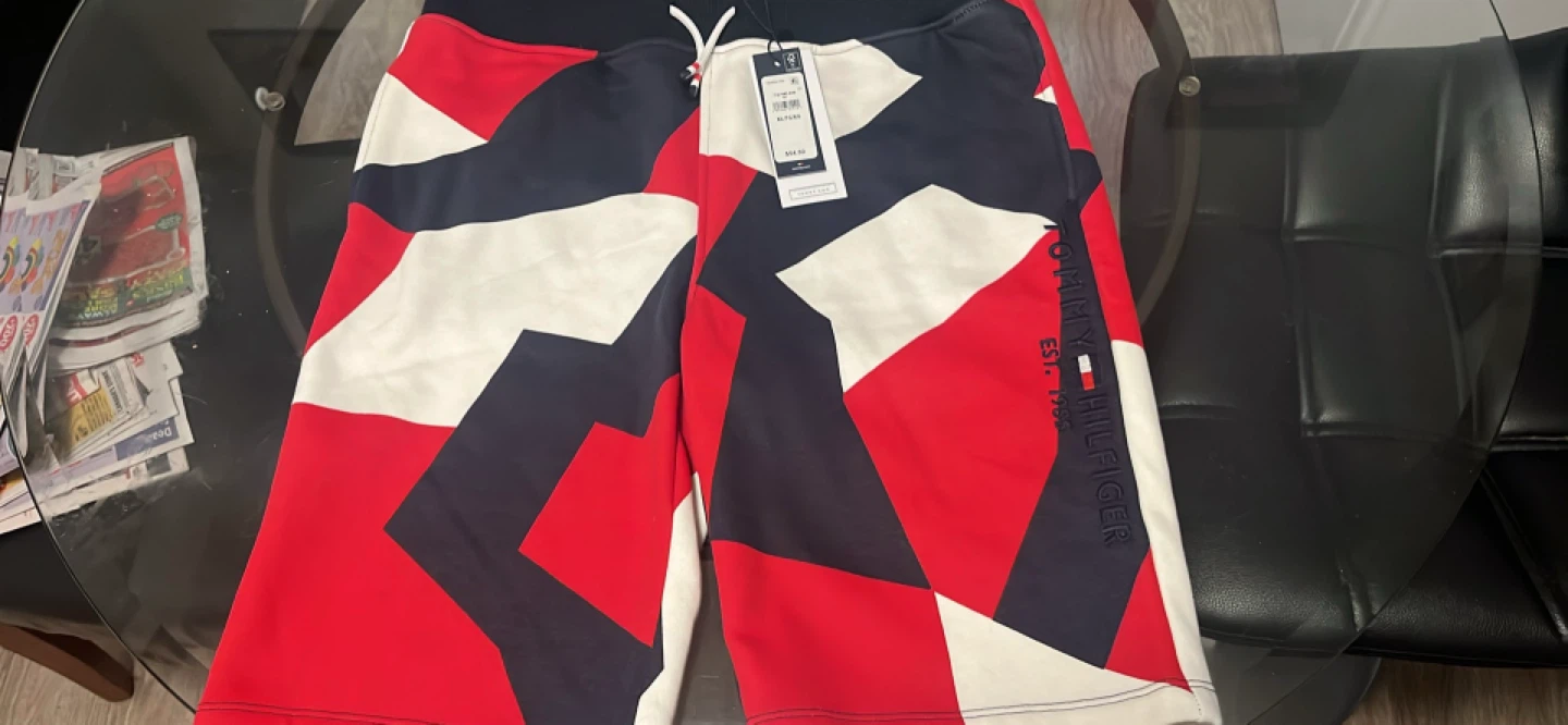 Tommy Hilfiger shorts (brand new)
