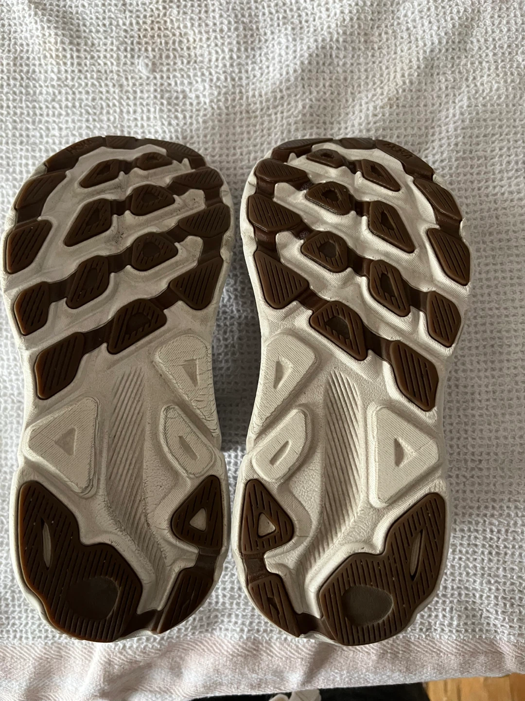 Hoka Clifton 9 Running Shoes - photo 3