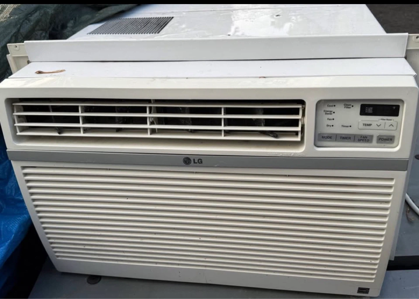 LG Window Air Conditioner LW1814ER - photo 4