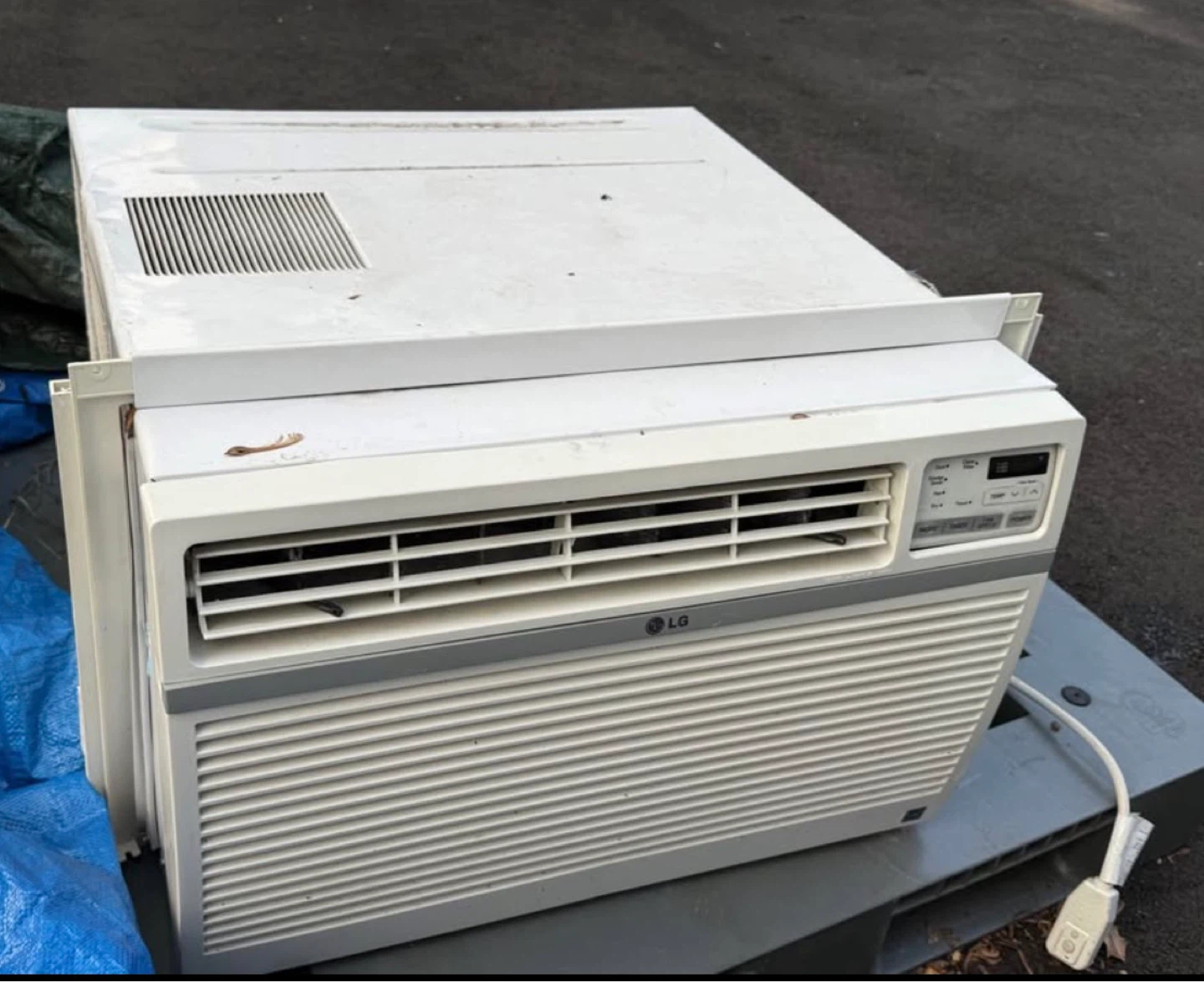 LG Window Air Conditioner LW1814ER