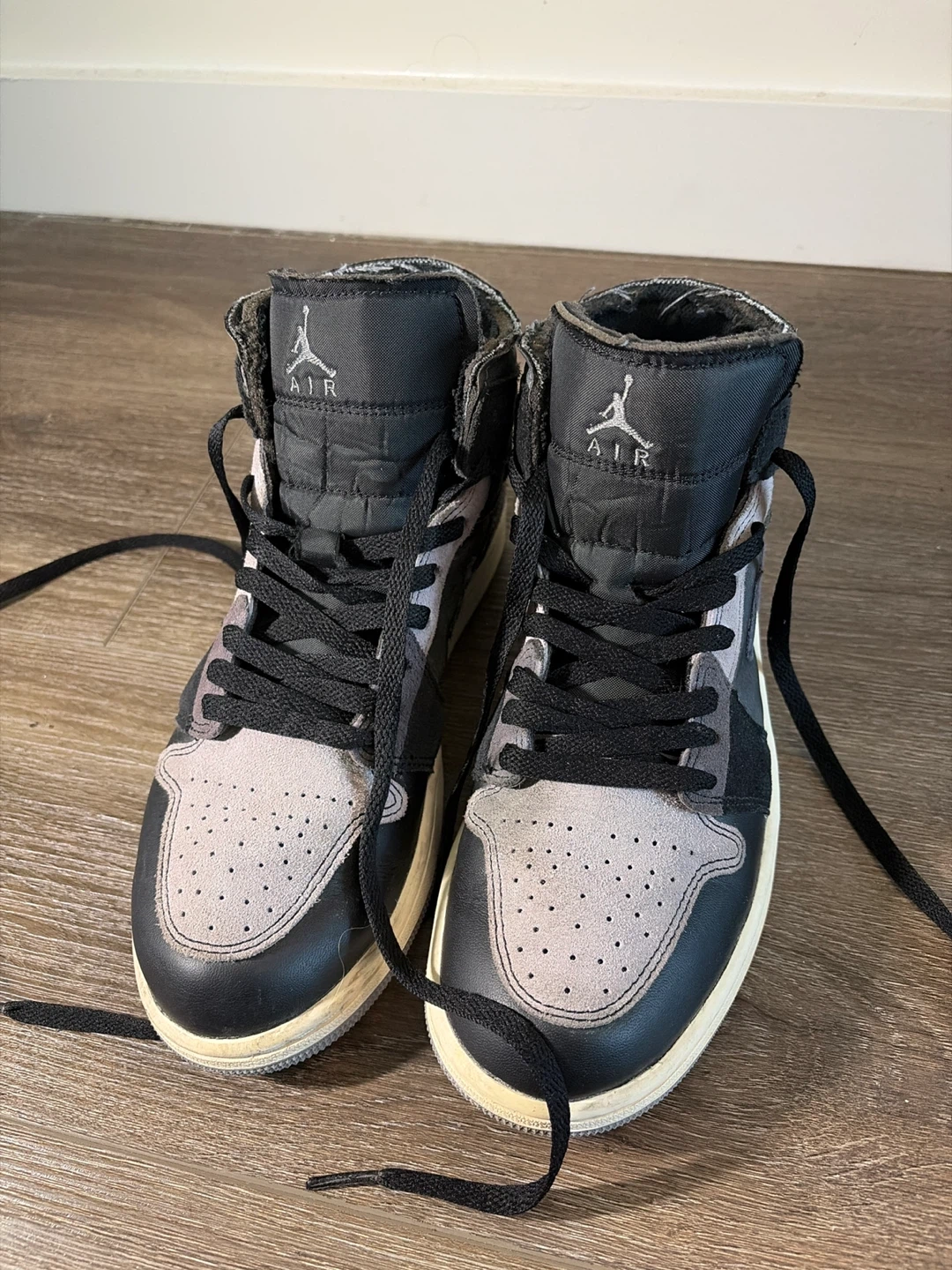 Air Jordan 1 High OG "Lost and Found" Sneakers - photo 2