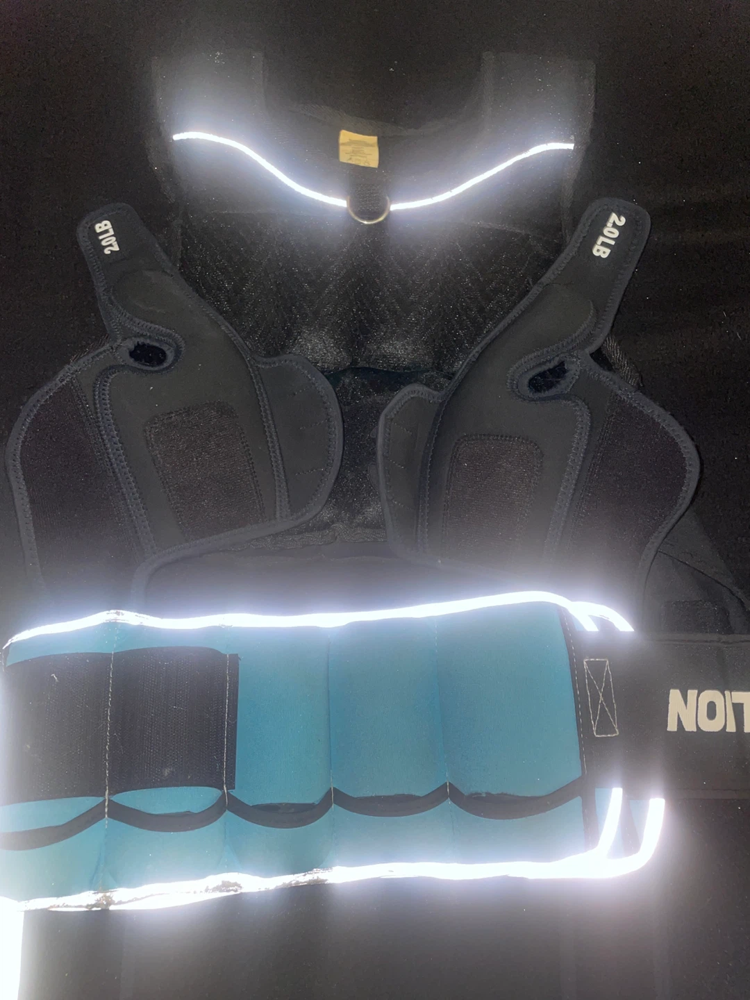 Weight Vest with 2.0LB Weighted hand wraps