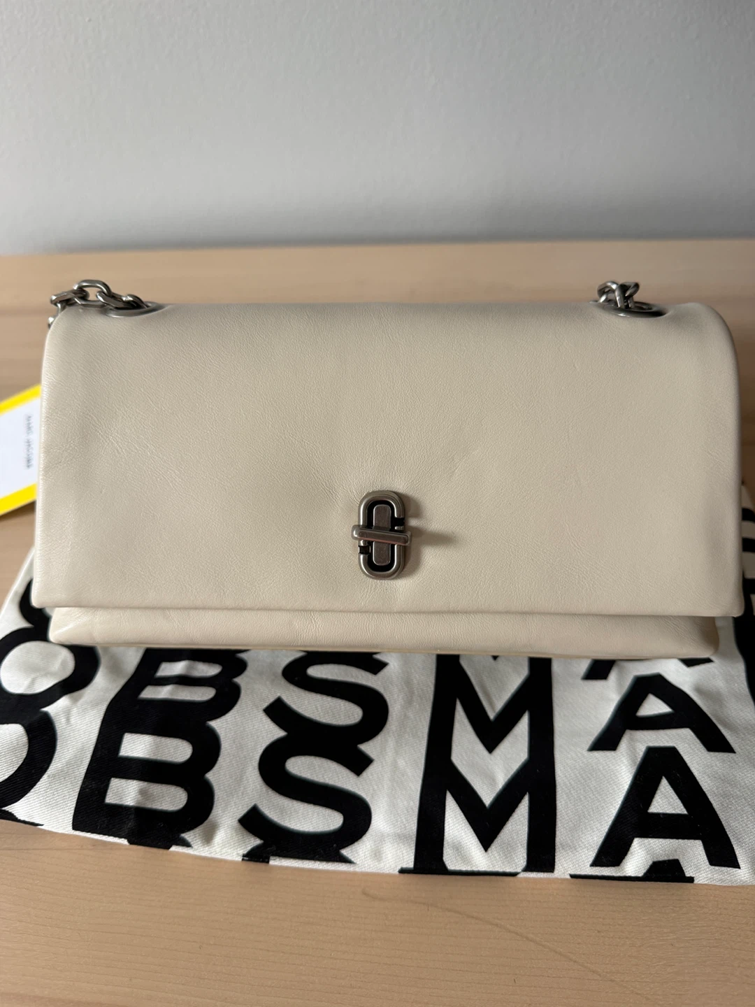 Marc Jacobs Cream Leather Shoulder Bag