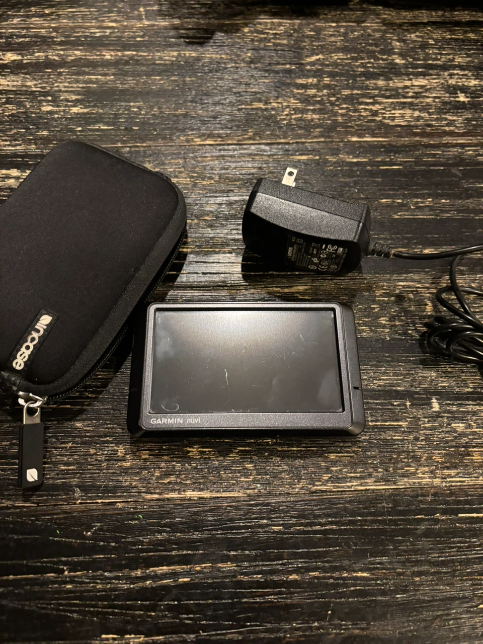 Garmin nüvi GPS with Charger and Case - photo 2