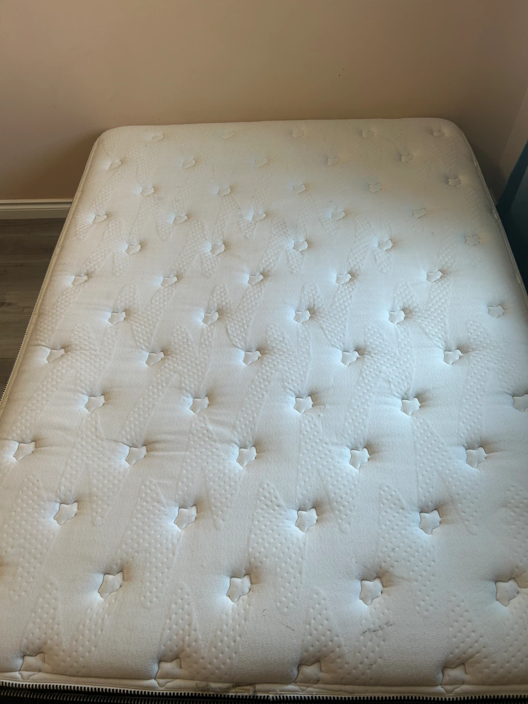 Queen Size Mattress Set - photo 2