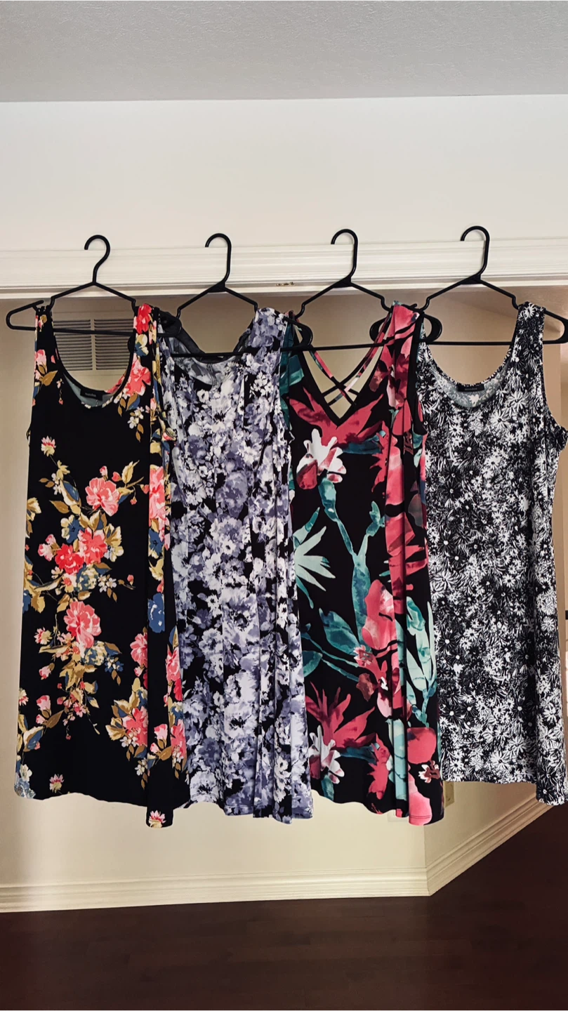 4 brand new women’s size 14 summer dresses