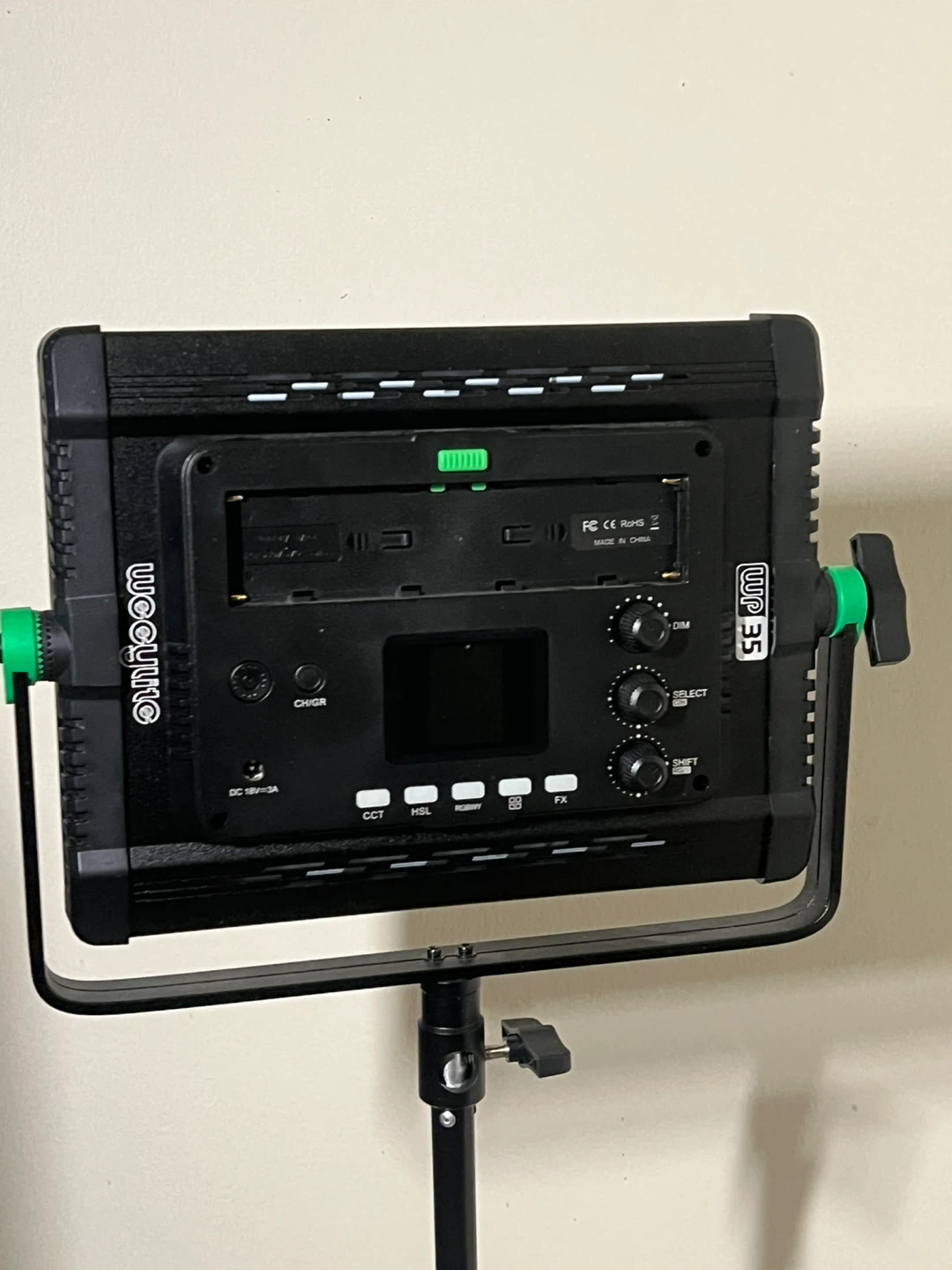 Weeylite WP-35 LED Video Light Panel - photo 2