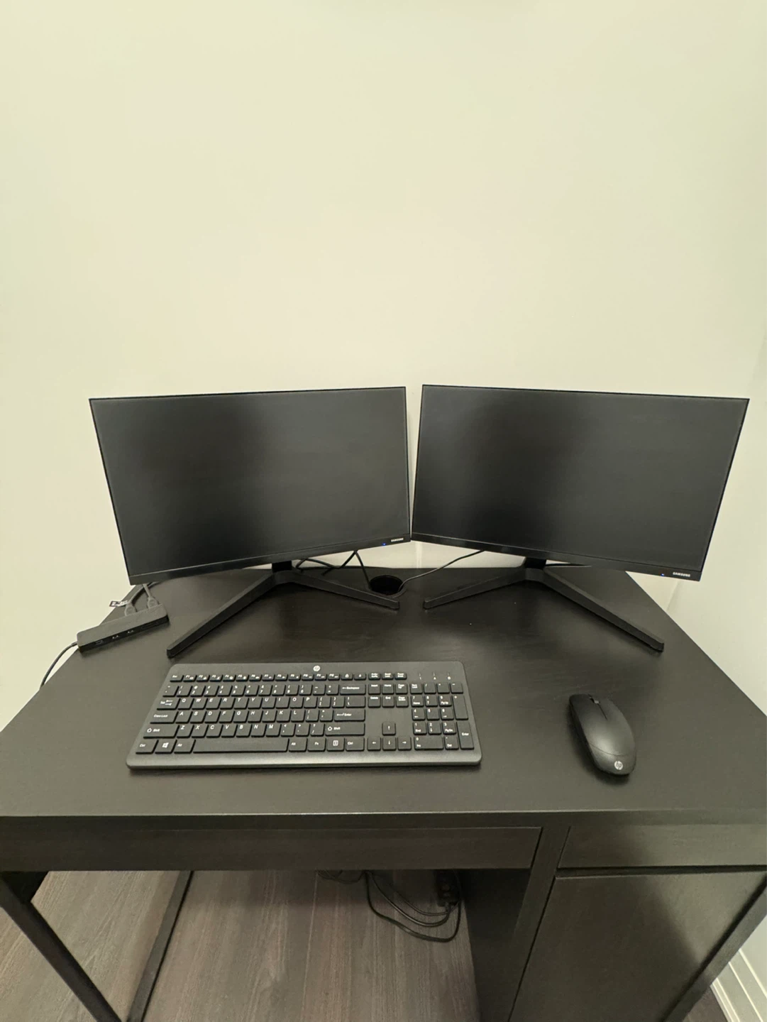 Dual Samsung Monitors + Wireless Keyboard & Mouse + Dock