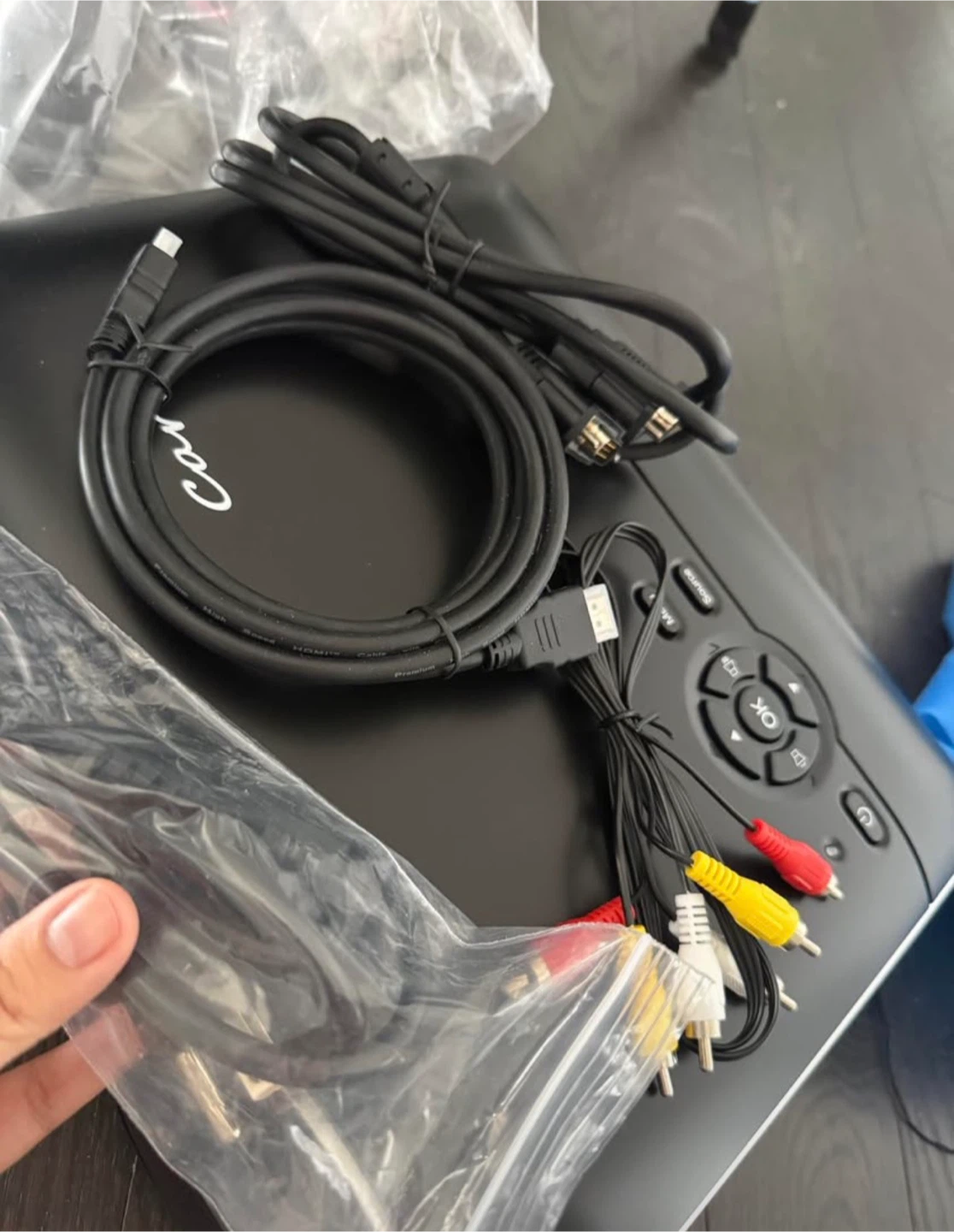 Carter Projector with remote, HDMI and RCA Cables - photo 2