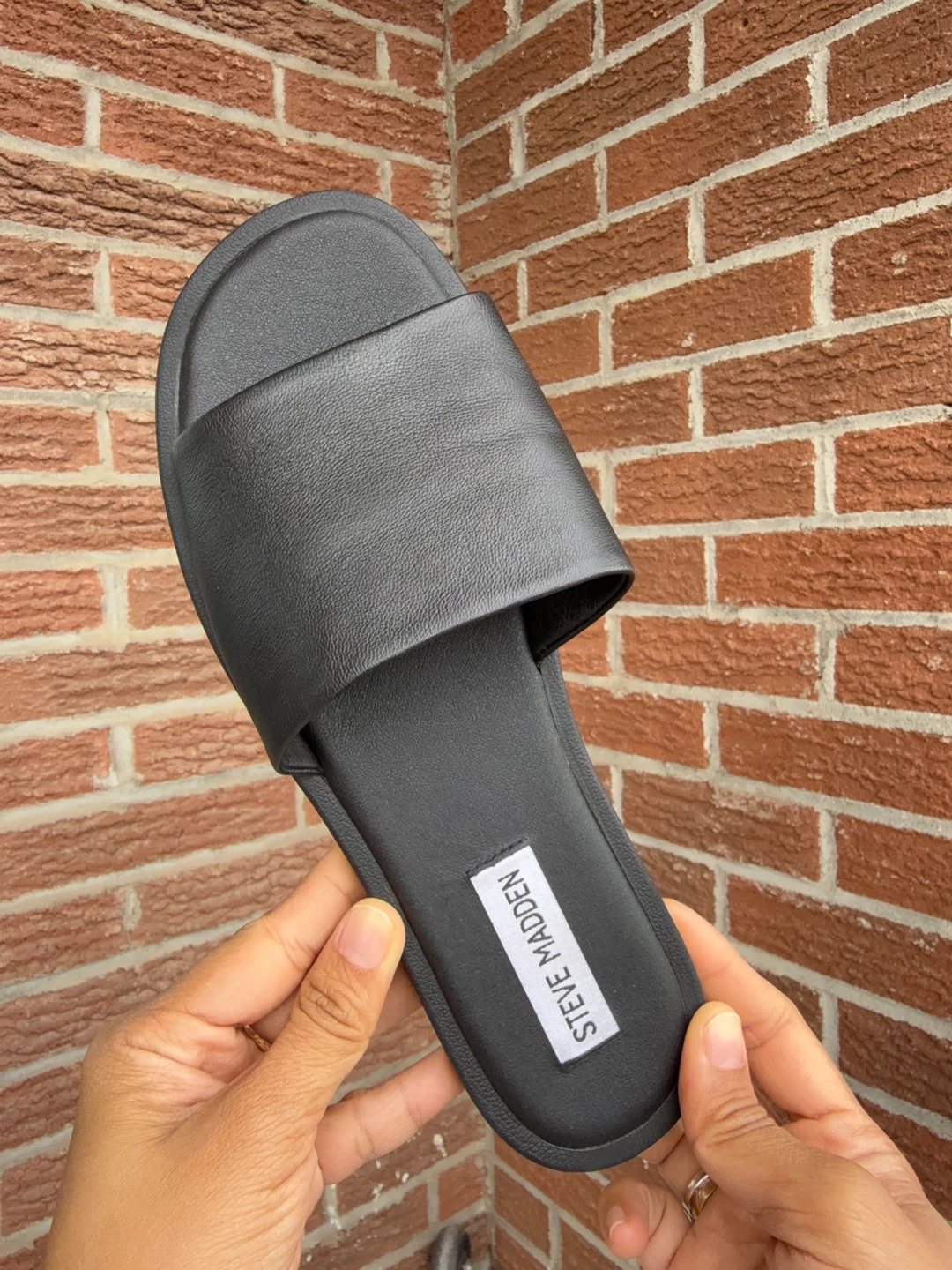 Steve Madden Black Slide Sandals Size 7.5 - photo 3