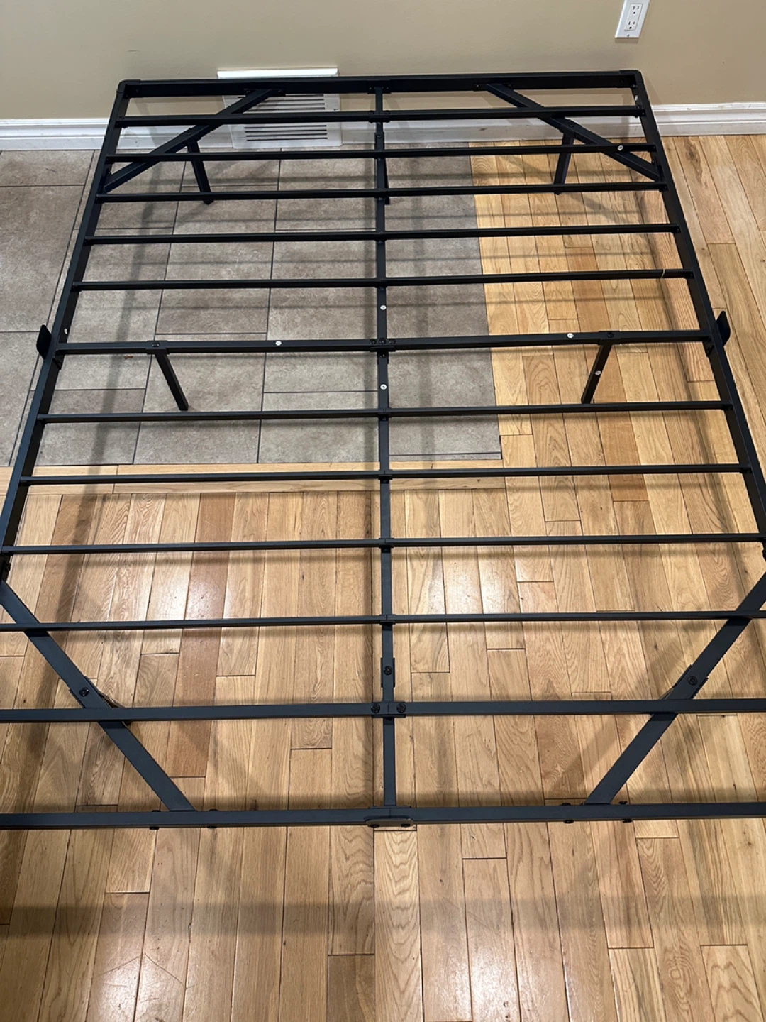 Queen Size Heavy-Duty Platform Bed Frame (CAN DELIVER) - photo 2