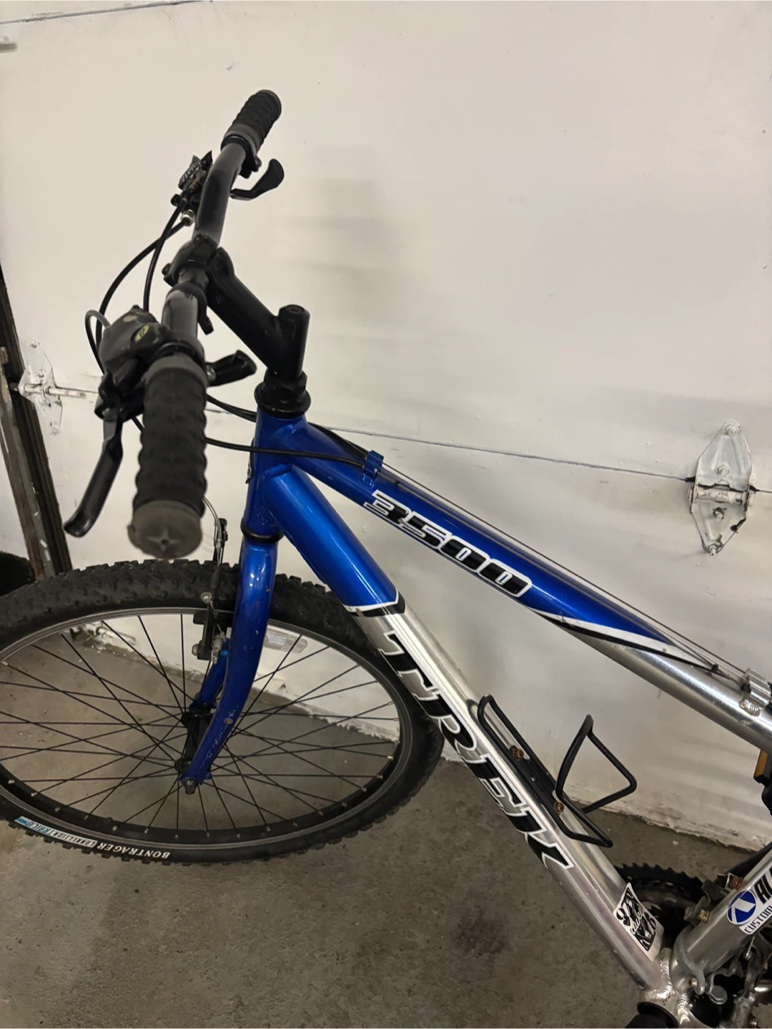 Trek 3500 Mountain Bike - photo 3