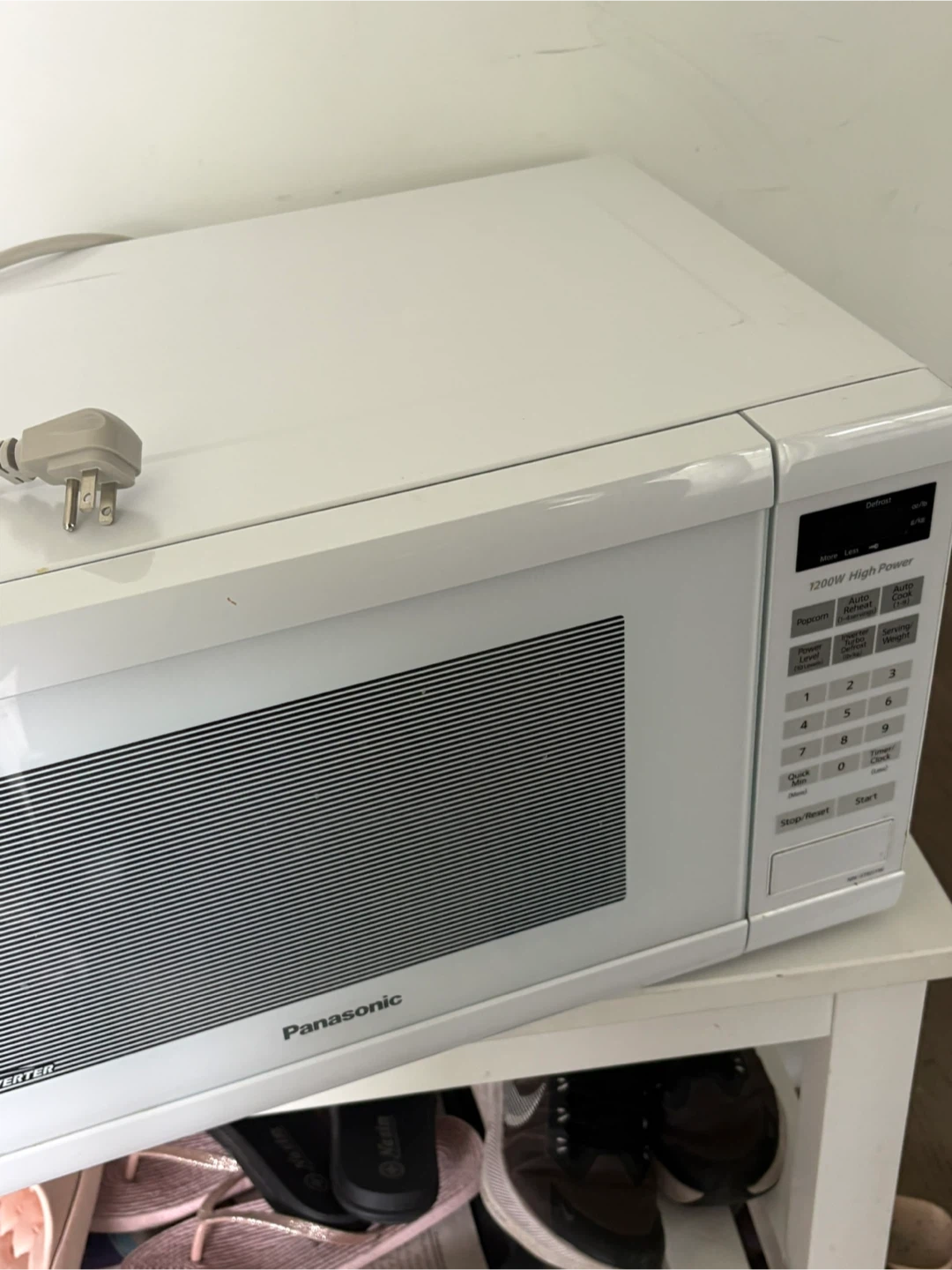 Panasonic Microwave Oven - photo 2