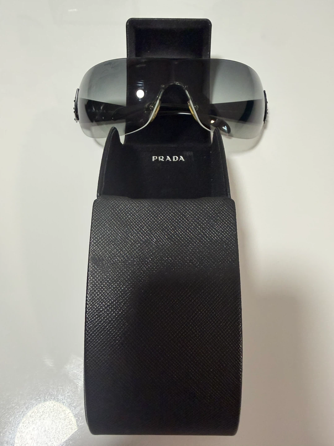 Prada Sunglasses with Case - photo 5