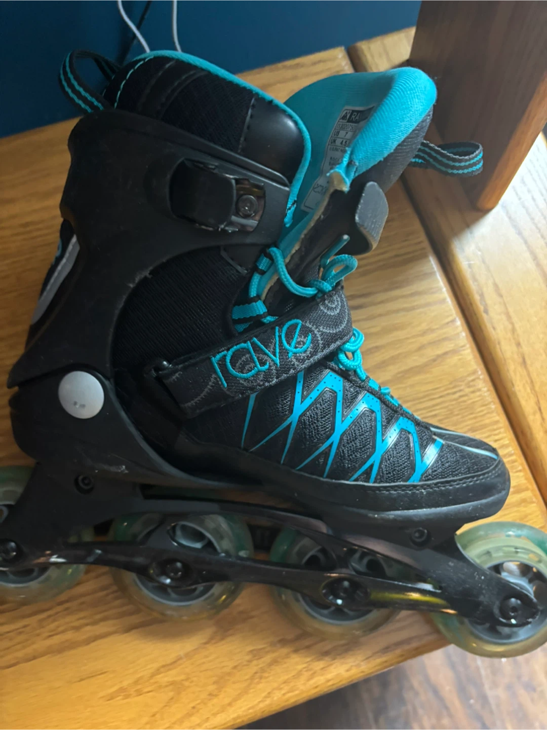 RAVE CAW Inline Skates