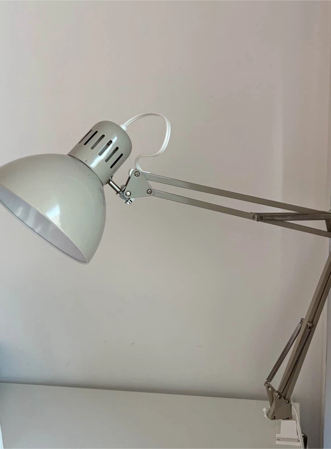IKEA miscellaneous - White, wooden and black - photo 4