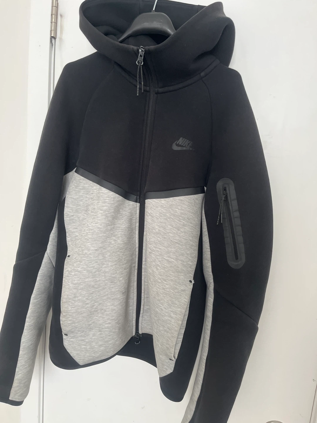 Mens Small Nike Tech Fleece Full Zip Hoodie