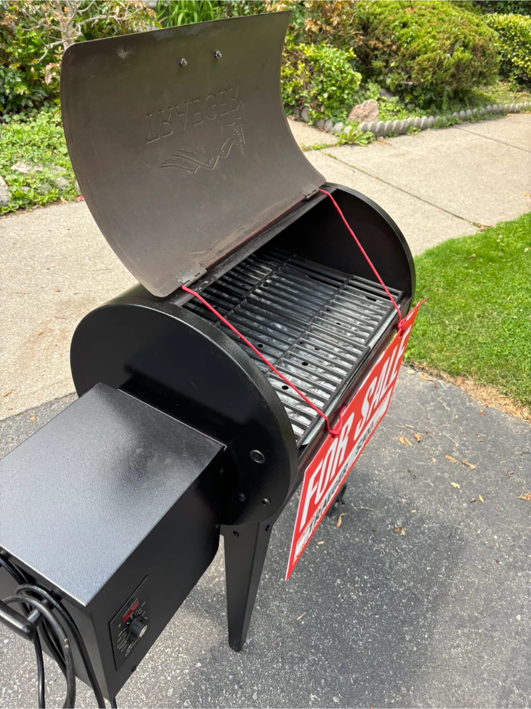 Traeger Pellet Smoker - photo 4