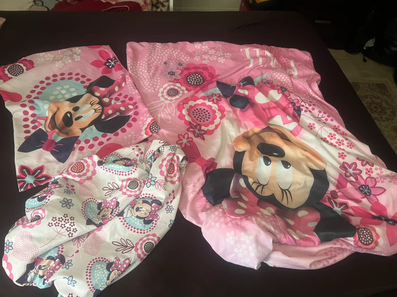Disney Minnie Mouse Twin Bedding Set