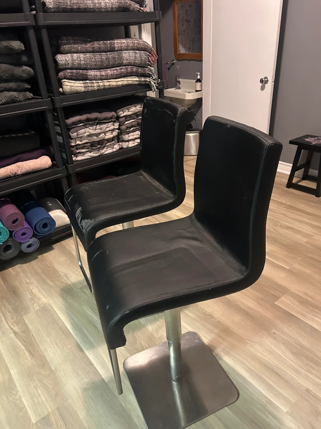 Set of 2 Black Bar Stools - photo 3