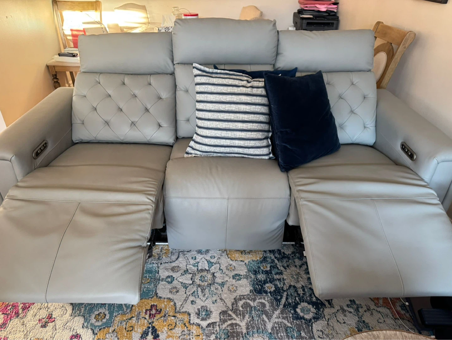 Recliners Couches - photo 2
