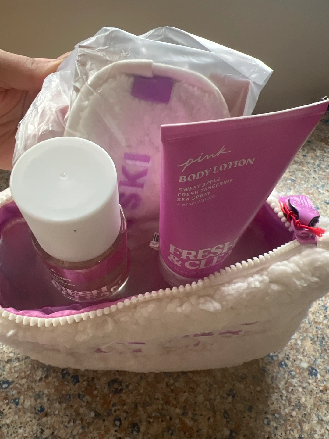 Victoria's Secret Pink Fresh & Clean Gift Set - photo 3