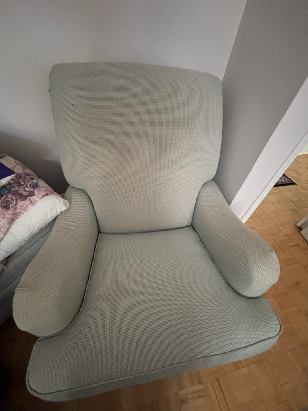 Ethan Allen armchair/Recliner Chair (2) - photo 4