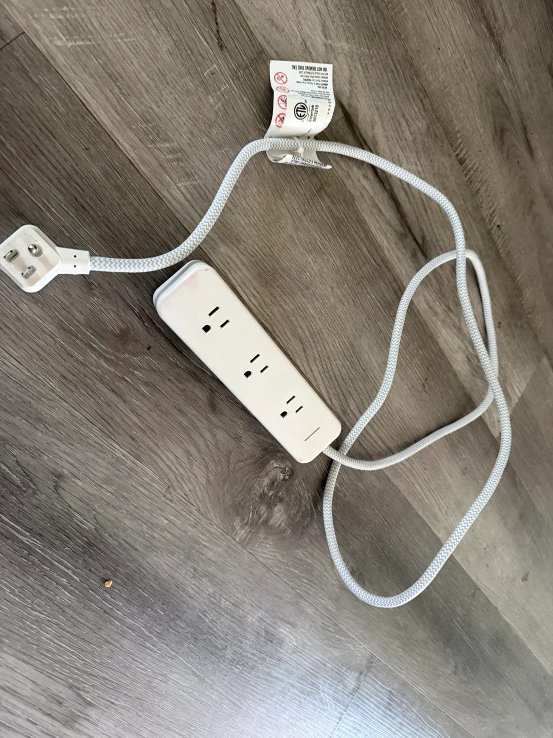 White 4-Outlet Power Bar with Braided Cord