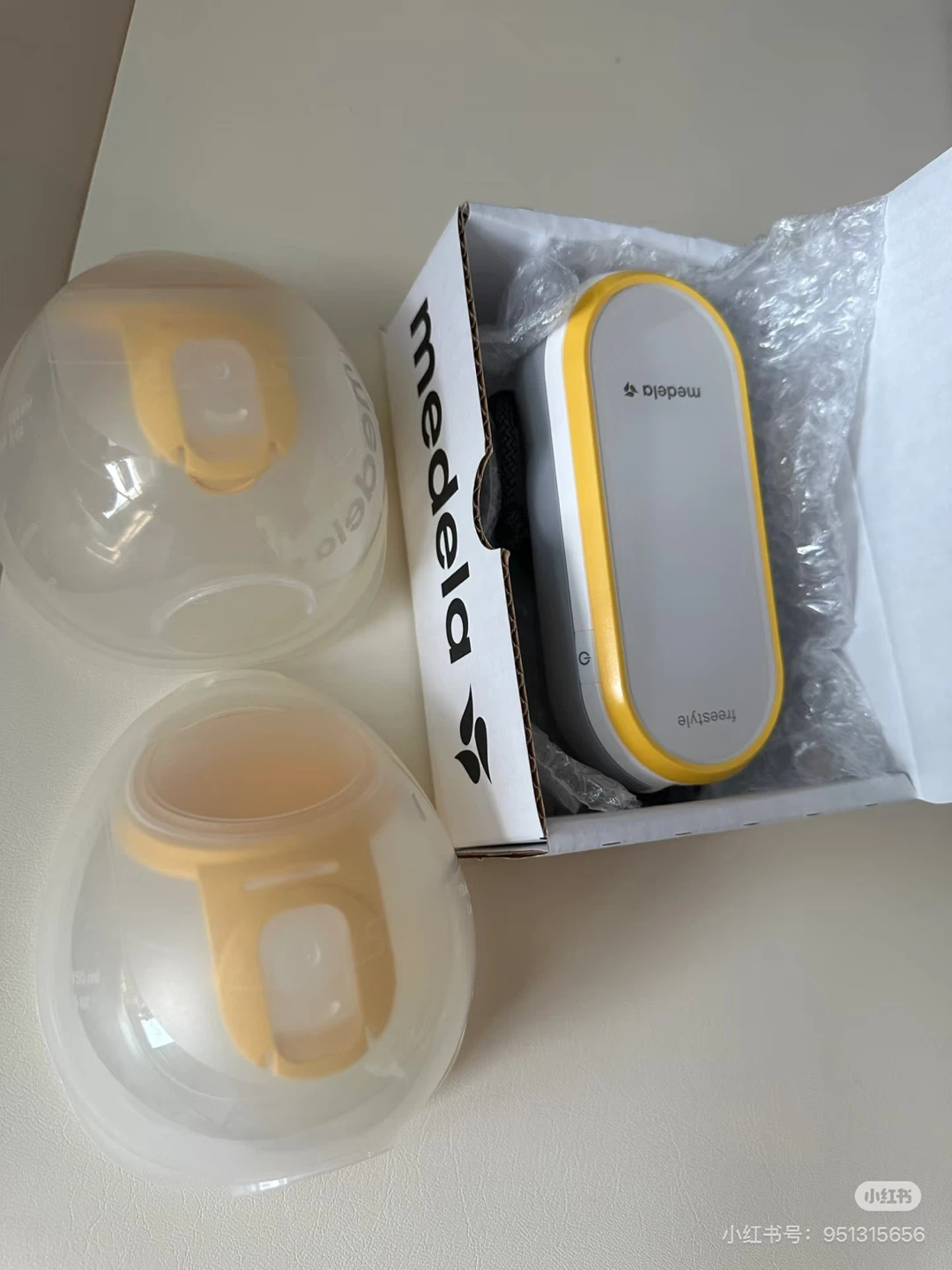 Medela Freestyle Double Electric Breast Pump machine