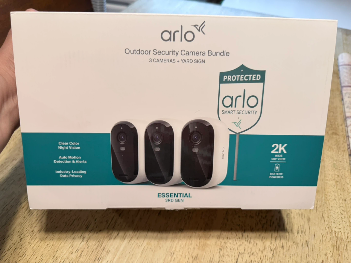 Arlo Essential 3rd Gen Outdoor Security Camera Bundle