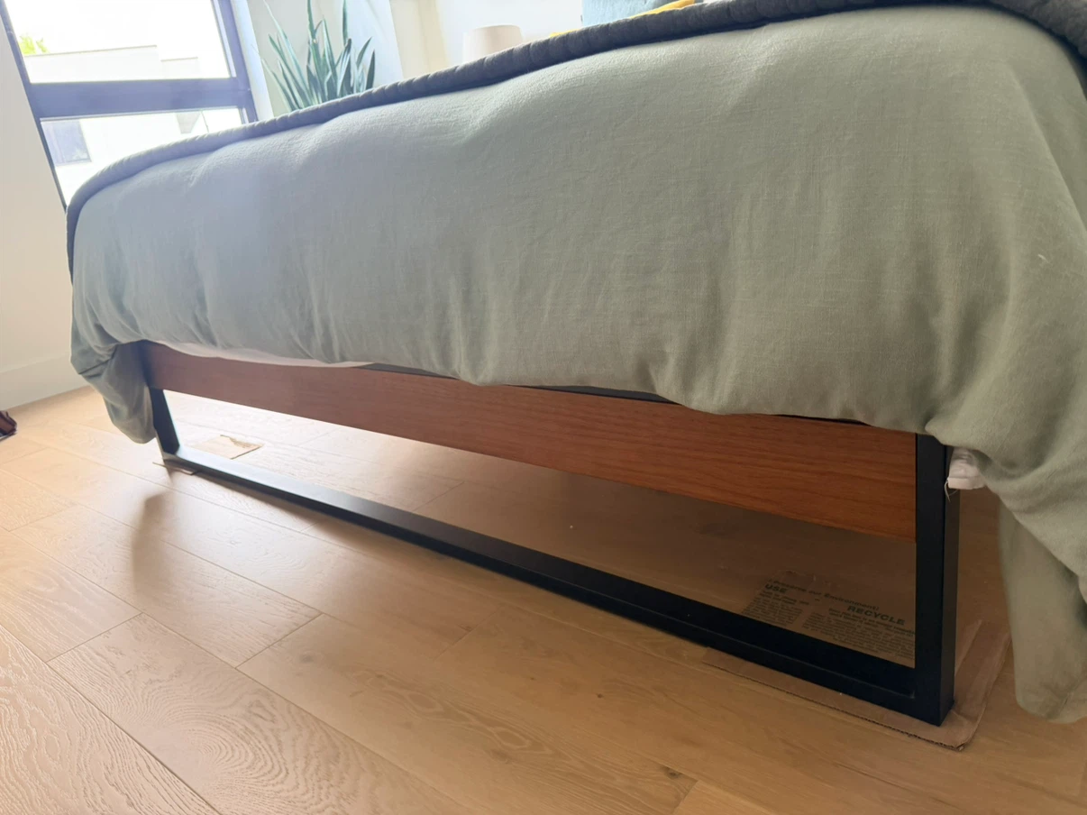 Bamboo and Metal Frame King Bedframe - photo 3