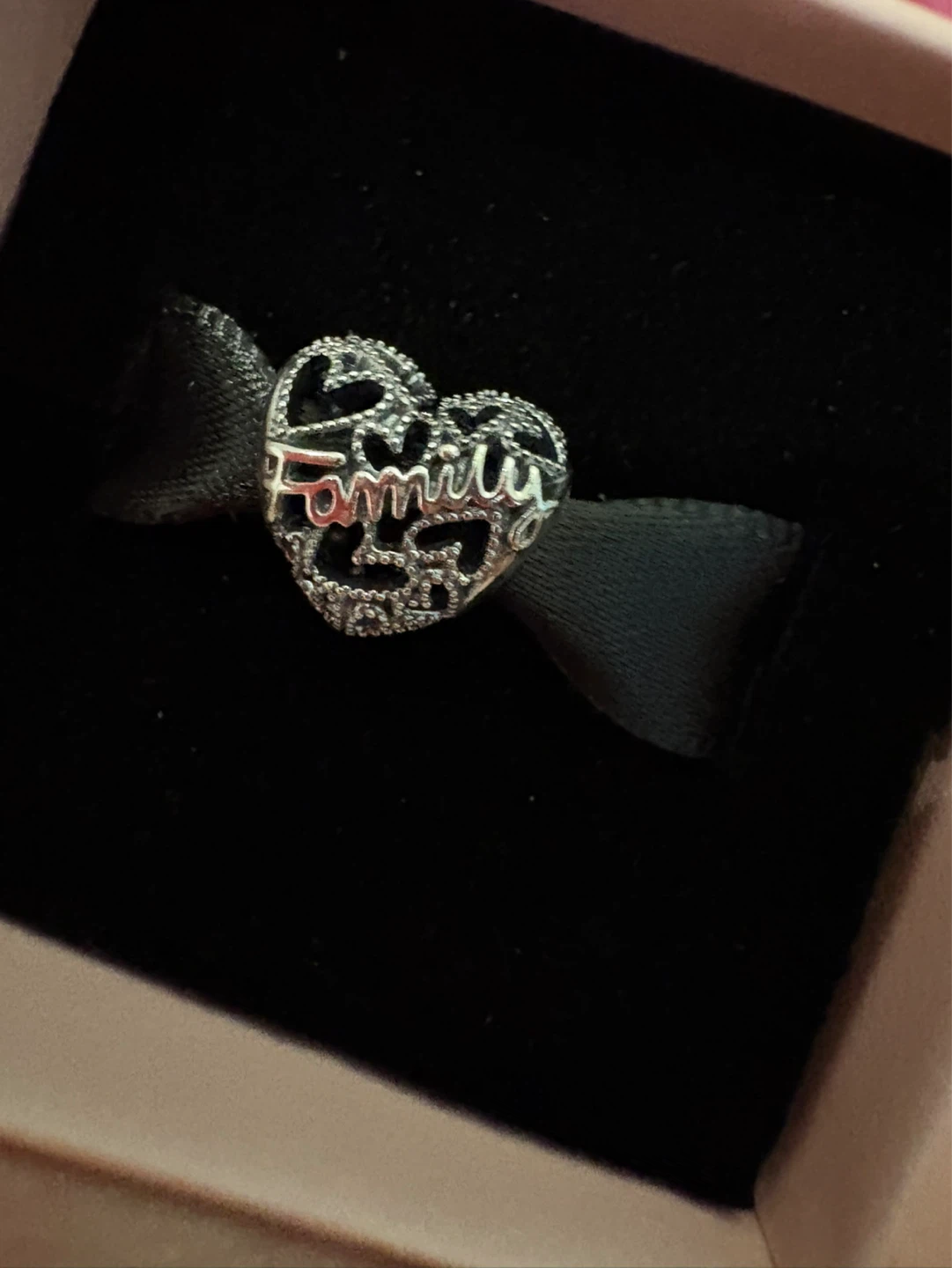 Pandora, family charm - photo 2
