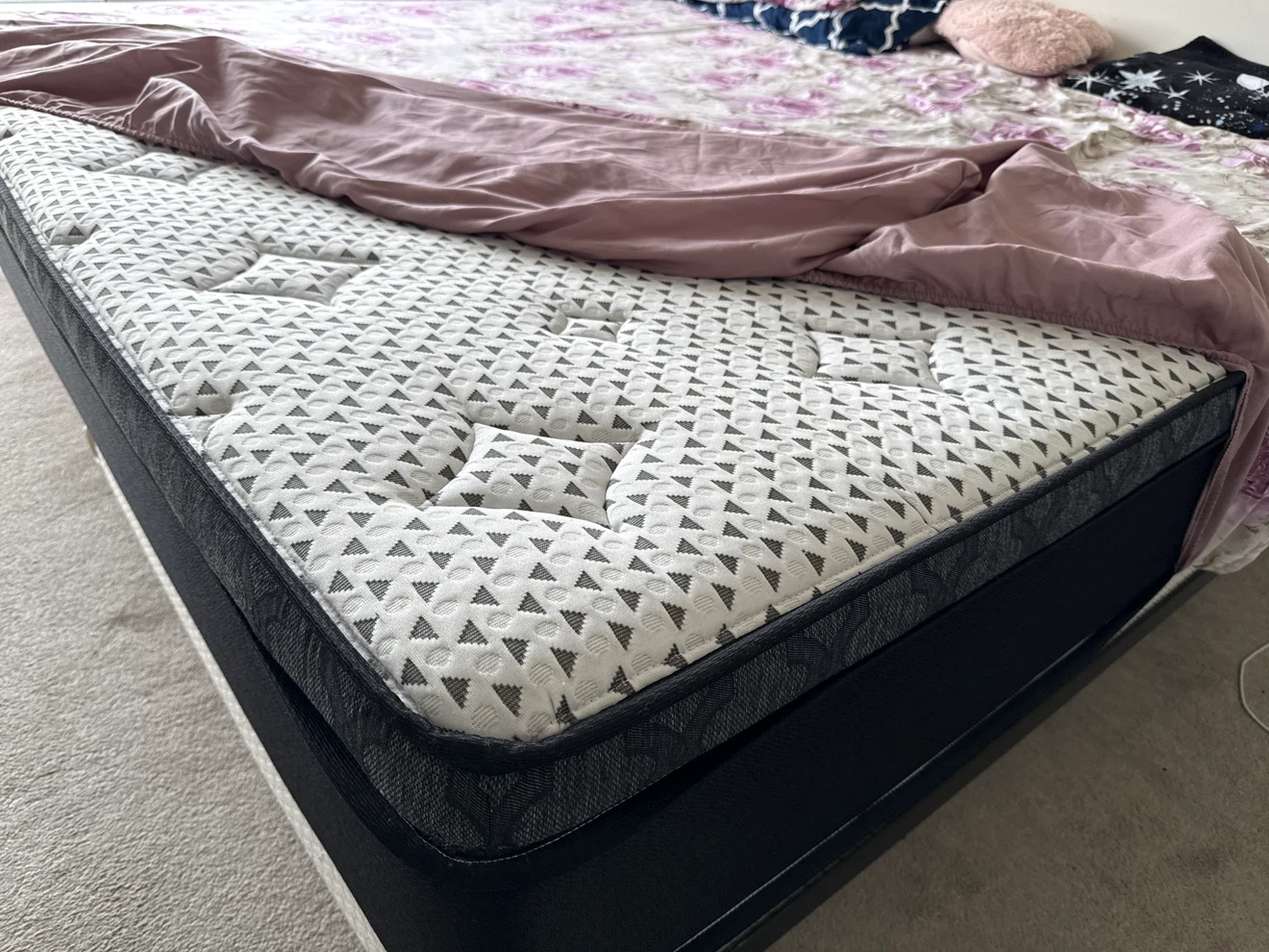 High Dynasty king size Custom Foam
