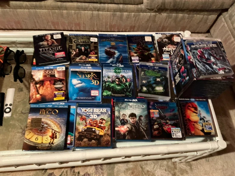 3D TV and 40 Blue Ray 3D movies (some never used - photo 3