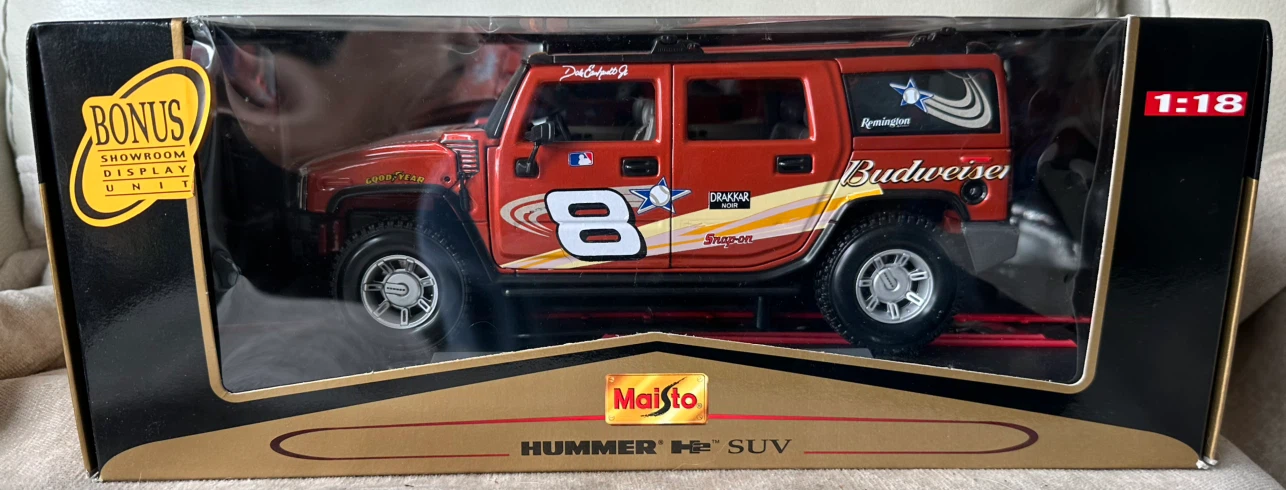 Maisto 1:18 Hummer H2 SUV Premiere Edition Diecast