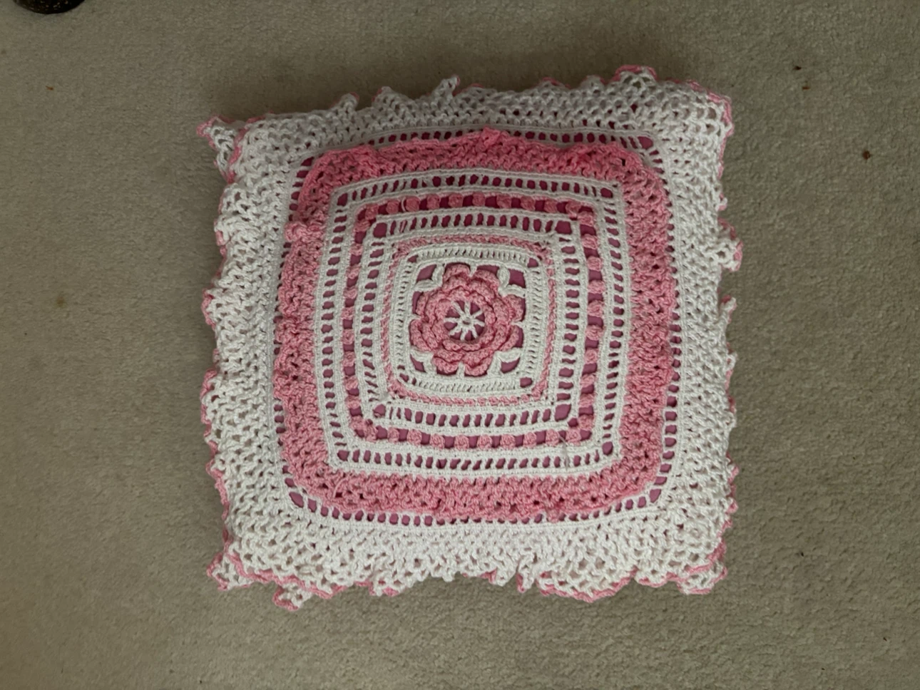 Cushions/ twin bedding - photo 3
