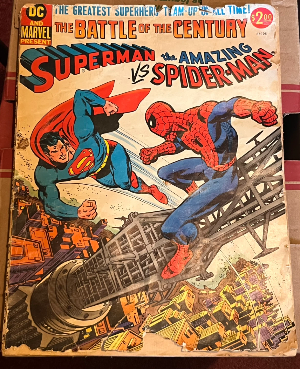 Vintage 1976 Superman vs. The Amazing Spider-Man #1
