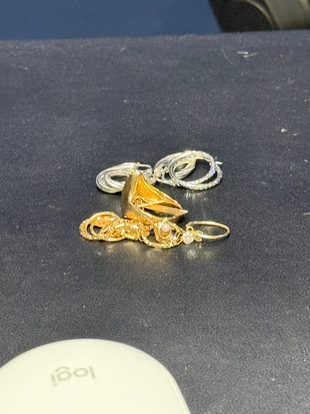 Wanted: Your Old, Broken, Ugly and Undesirable Jewlery! - photo 4