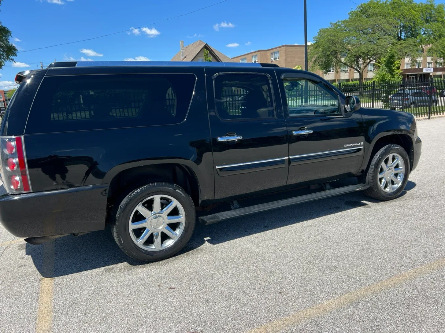 GMC Yukon XL Denali SUV - photo 2