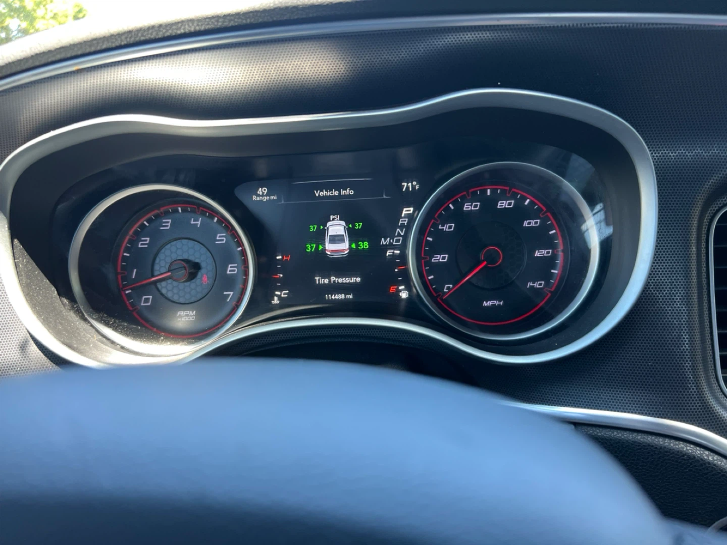 2017 Dodge Charger SXT - photo 5