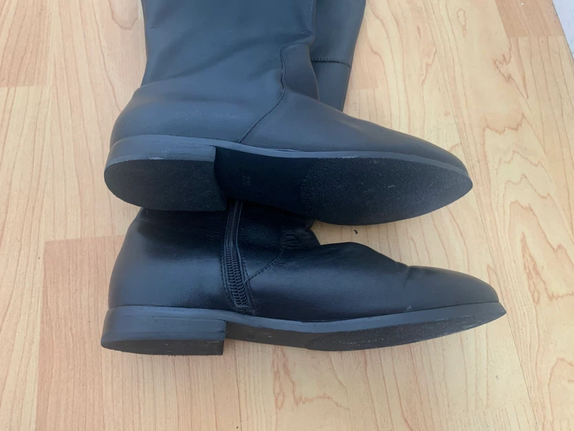 Black Knee-High Boots .Size:35 - photo 3