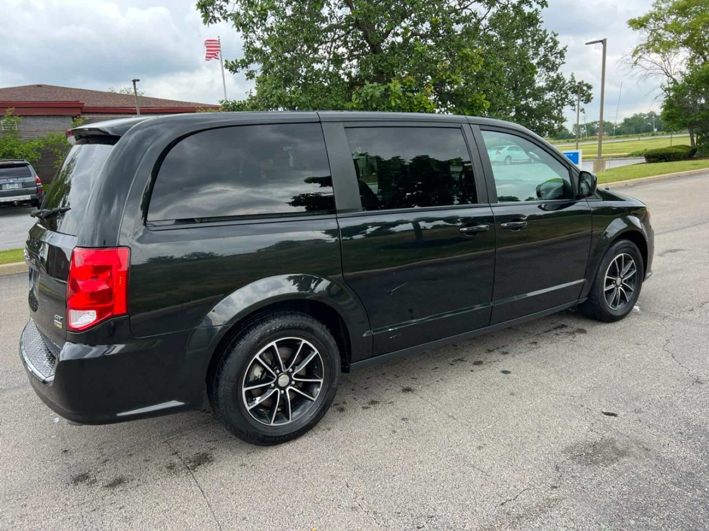Black Dodge Grand Caravan SXT Minivan - photo 3