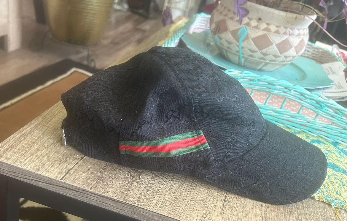 Black Baseball Cap - photo 2